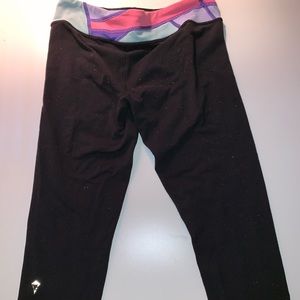 Ivivva Cropped Black Leggings